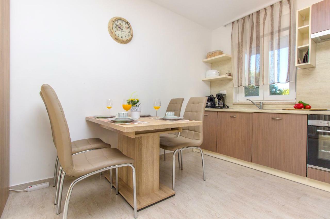 Apartmani Gabriella Vodice Exteriér fotografie
