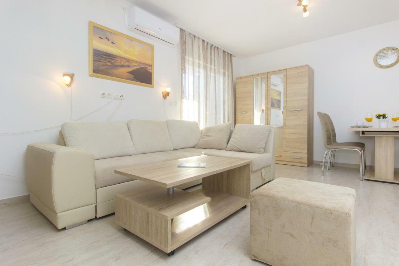 Apartmani Gabriella Vodice Exteriér fotografie